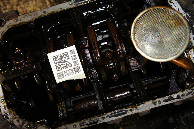 Фотография блока двигателя без поддона (коленвала) MITSUBISHI 4 G 63 