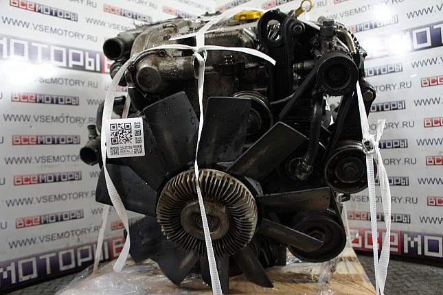 Двигатель вид с боку OPEL 25TDS (VM41B)