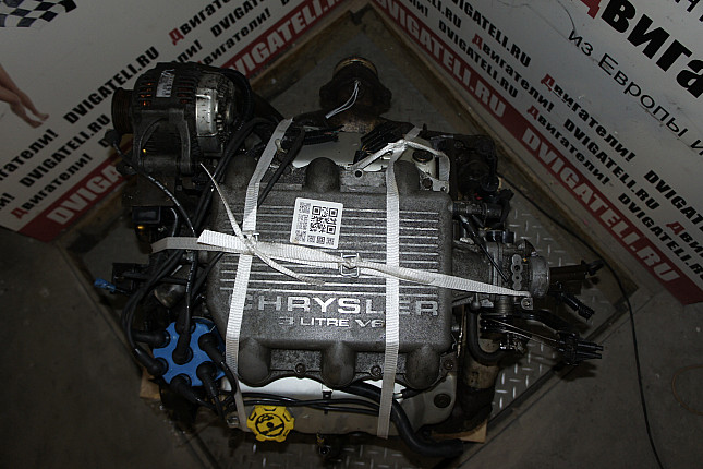 Фотография контрактного двигателя сверху Chrysler EFA