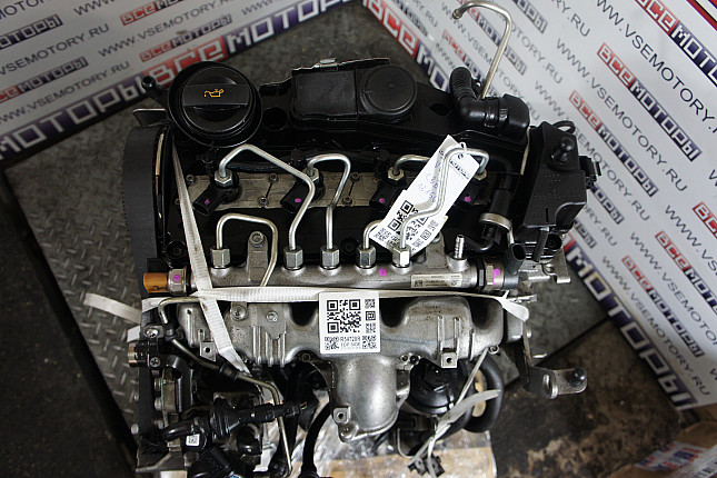 Фотография контрактного двигателя сверху VW CBBB