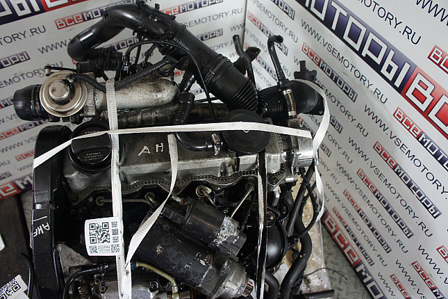 Фотография контрактного двигателя сверху VW AHF