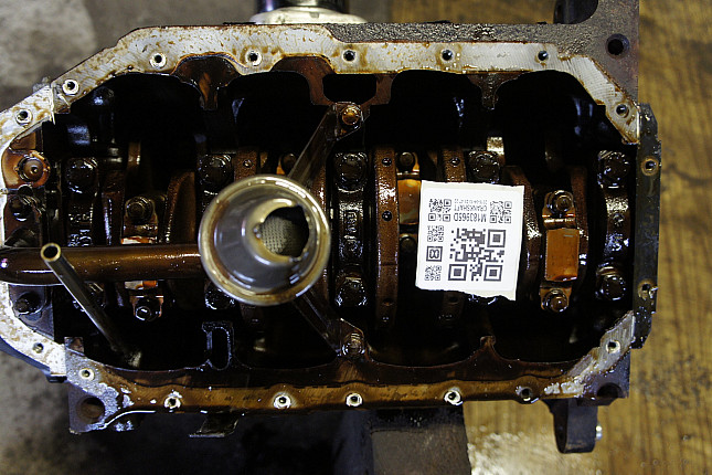 Фотография блока двигателя без поддона (коленвала) VW AZD
