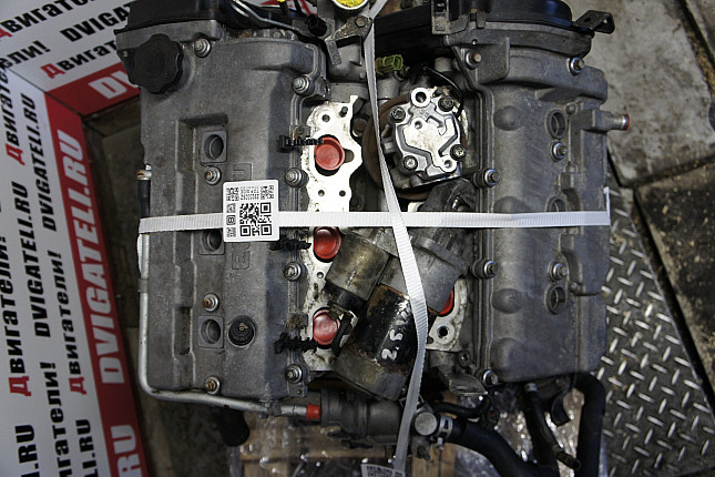 Фотография контрактного двигателя сверху Mazda KL