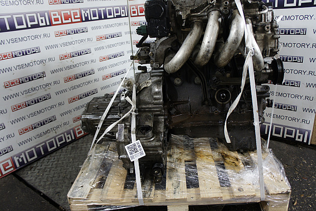 Двигатель вид с боку NISSAN QG18DE + МКПП