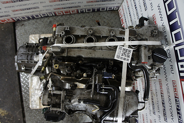 Фотография контрактного двигателя сверху NISSAN QG18DE + МКПП