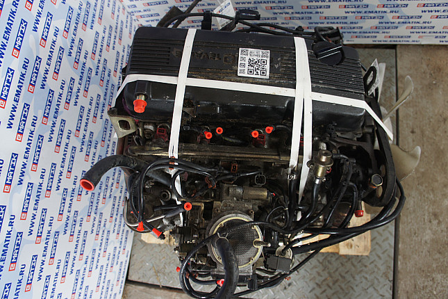 Фотография контрактного двигателя сверху NISSAN KA24E 