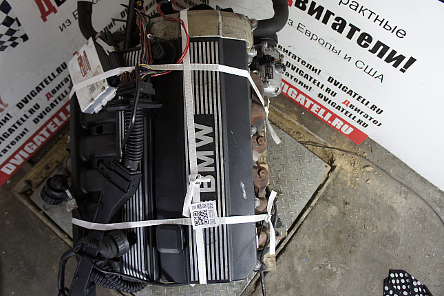 Фотография контрактного двигателя сверху BMW M50 B25 (256S1)