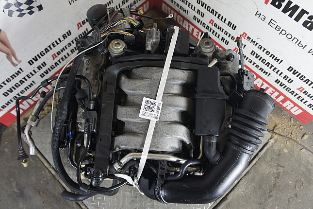 Фотография контрактного двигателя сверху Mercedes M 112.911