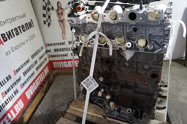 Двигатель вид с боку Land Rover 224DT