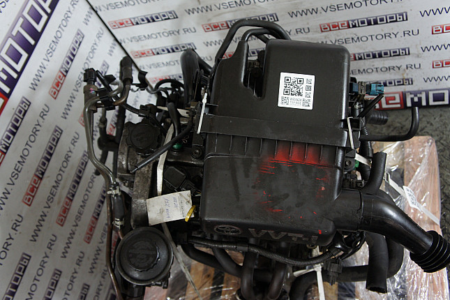 Фотография контрактного двигателя сверху Toyota 1SZ-FE