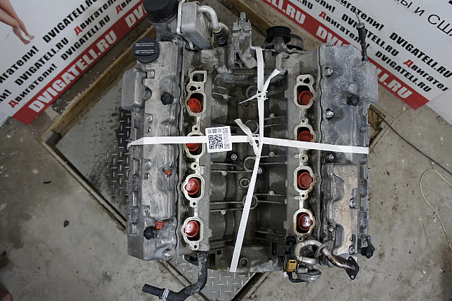 Фотография контрактного двигателя сверху Mercedes M 113.960