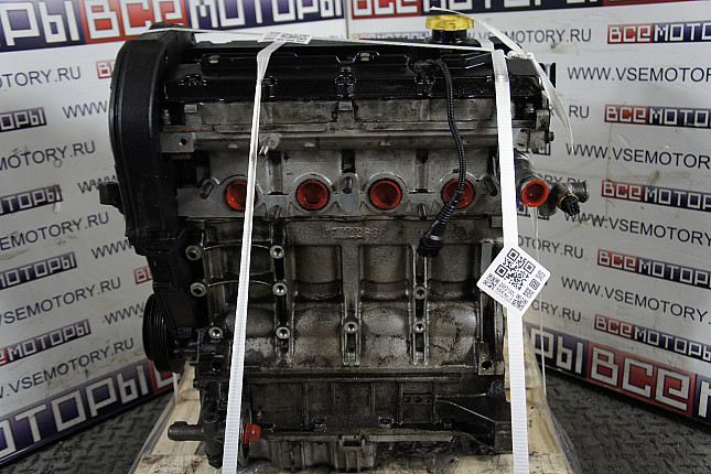 Двигатель вид с боку LAND ROVER 18 K4F