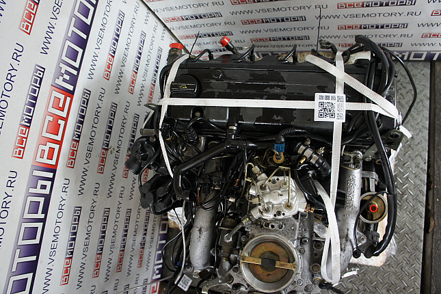 Фотография контрактного двигателя сверху MERCEDES-BENZ M 102.983