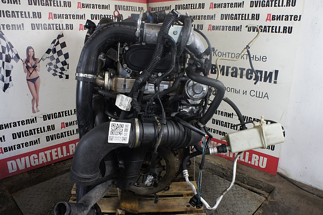 Двигатель вид с боку Fiat F1AE0481D