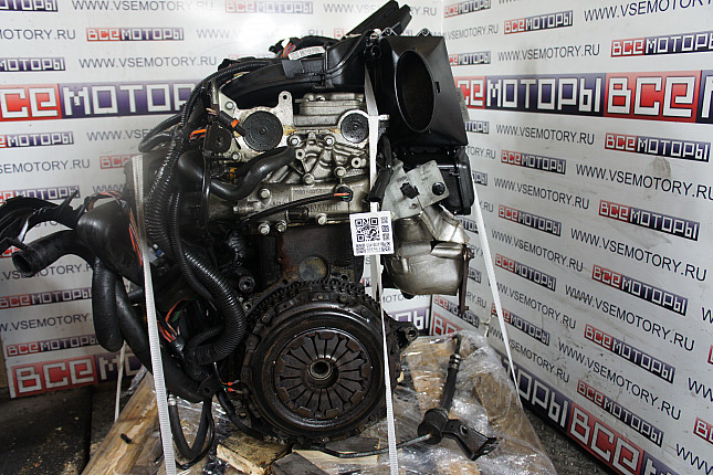 Двигатель вид с боку RENAULT F4R 744 с МКПП
