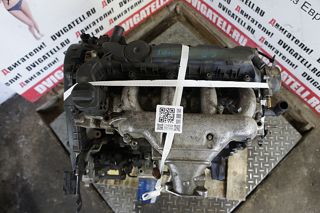 Фотография контрактного двигателя сверху Peugeot 4HW