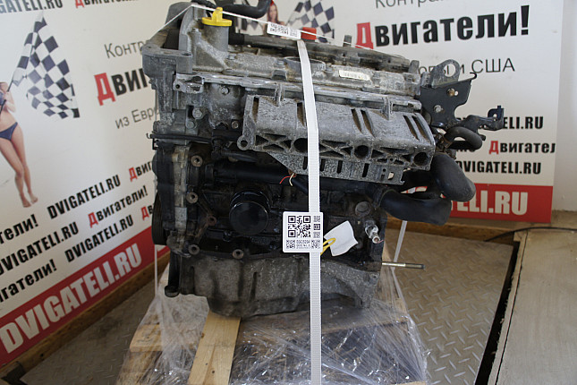 Двигатель вид с боку Renault K4J 712