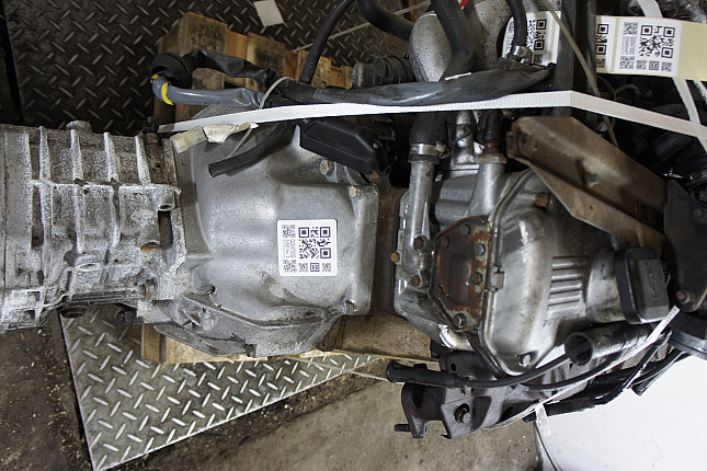Двигатель вид с боку BMW M30 B28 + МКПП