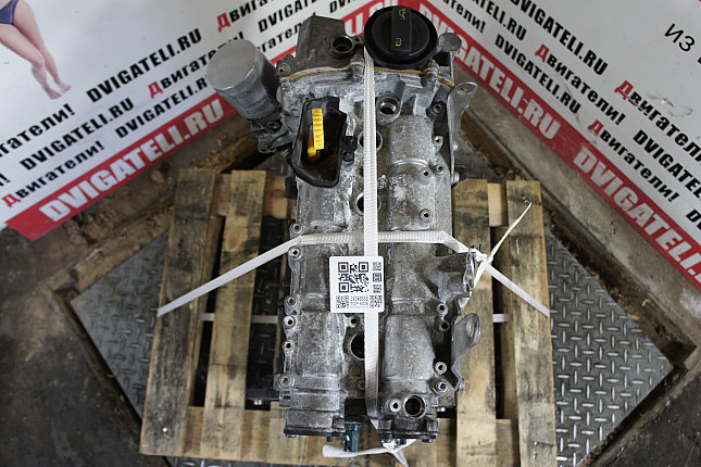 Фотография контрактного двигателя сверху VW CAVA