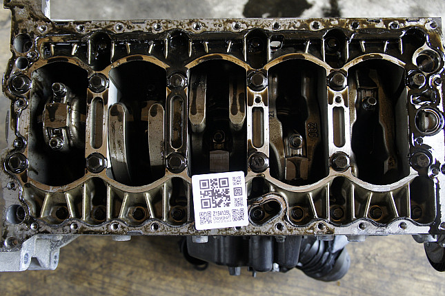 Фотография блока двигателя без поддона (коленвала) Volvo D 5244 T14