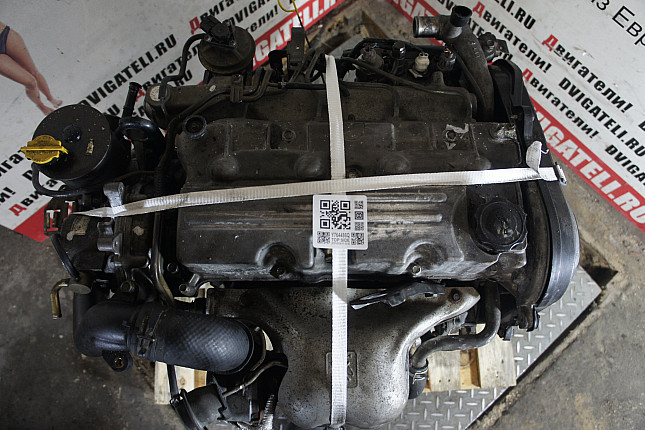 Фотография контрактного двигателя сверху  Mazda RF2A