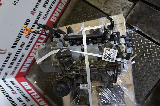 Фотография контрактного двигателя сверху Skoda BMD