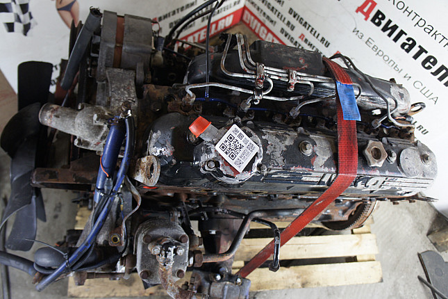 Фотография контрактного двигателя сверху Iveco 8060.45S.6800