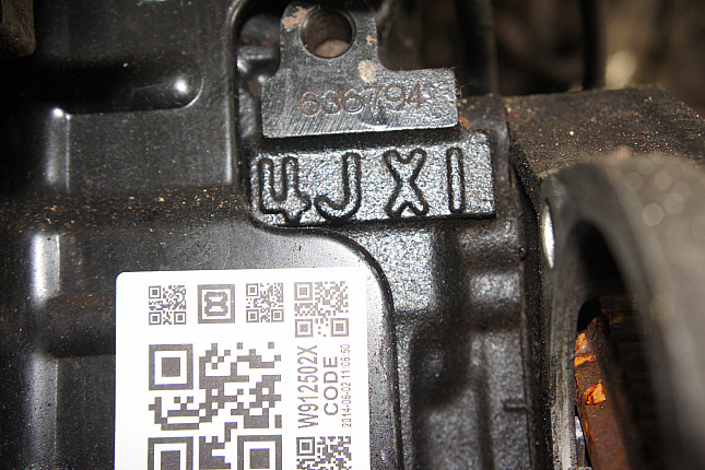 Номер двигателя и фотография площадки ISUZU 4 JX1