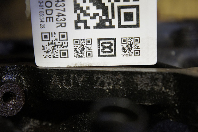 Номер двигателя и фотография площадки Ford AUY